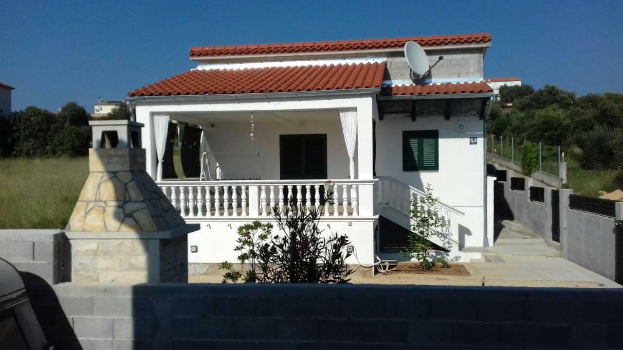 Holiday Home Mirta Pakostane Exterior photo